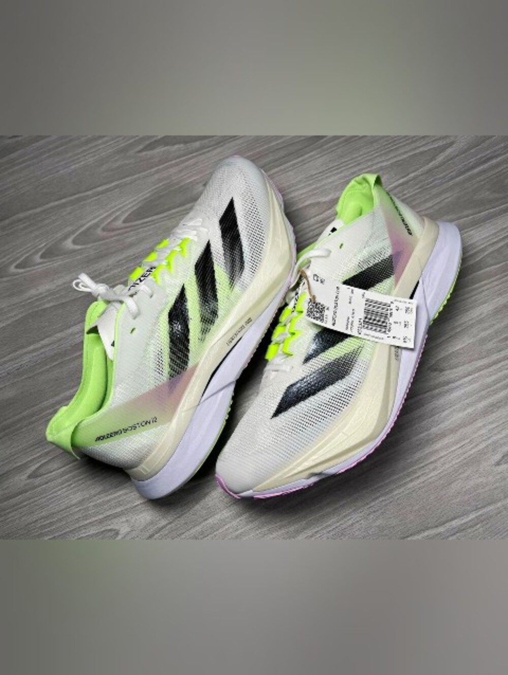 New Adidas Adizero Boston 12 White/Green Spark Running Sneakers Mens Size 11